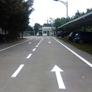 哈尔滨厂区道路划线 导向标志线